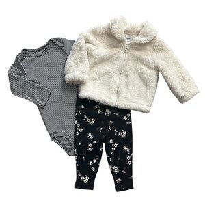 *New* Carter’s 3 Piece Set Bodysuit Leggings Zip Jacket Girls Size 6 Months